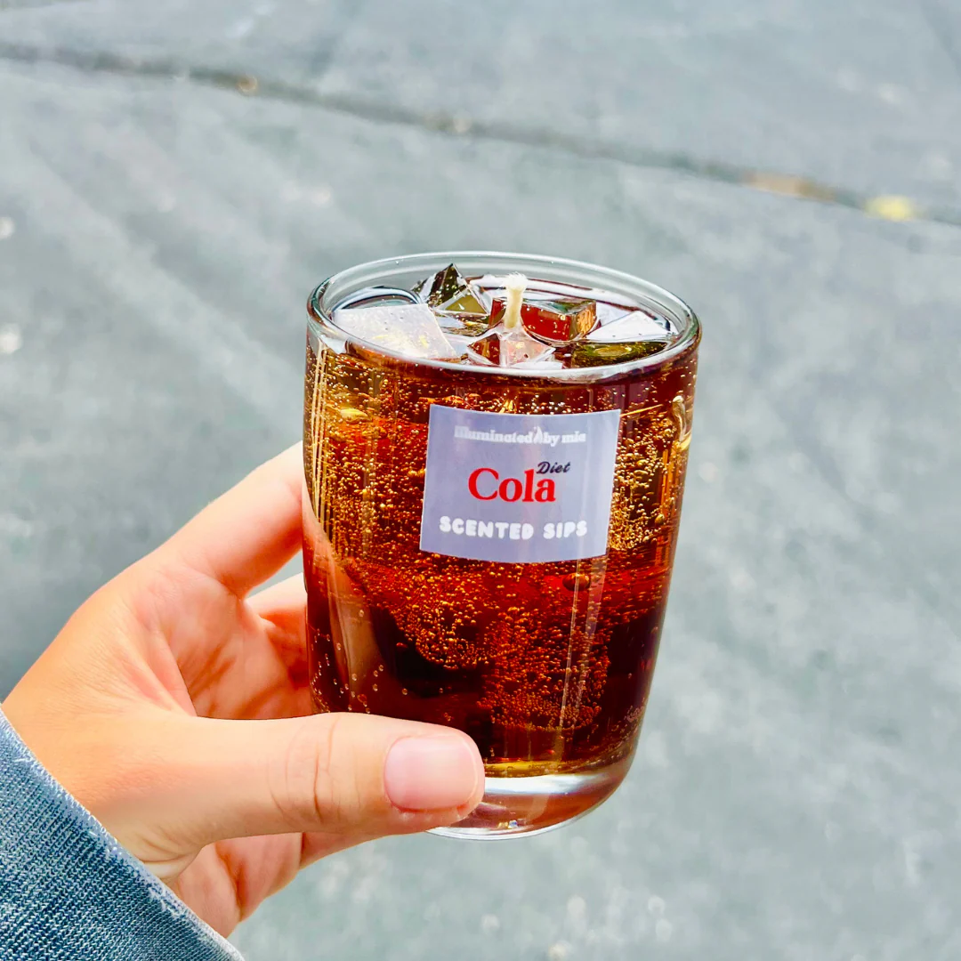 Scented Sips Diet Cola Candle - Image 3