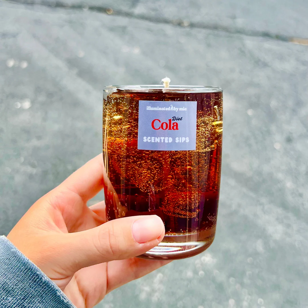 Scented Sips Diet Cola Candle - Image 4